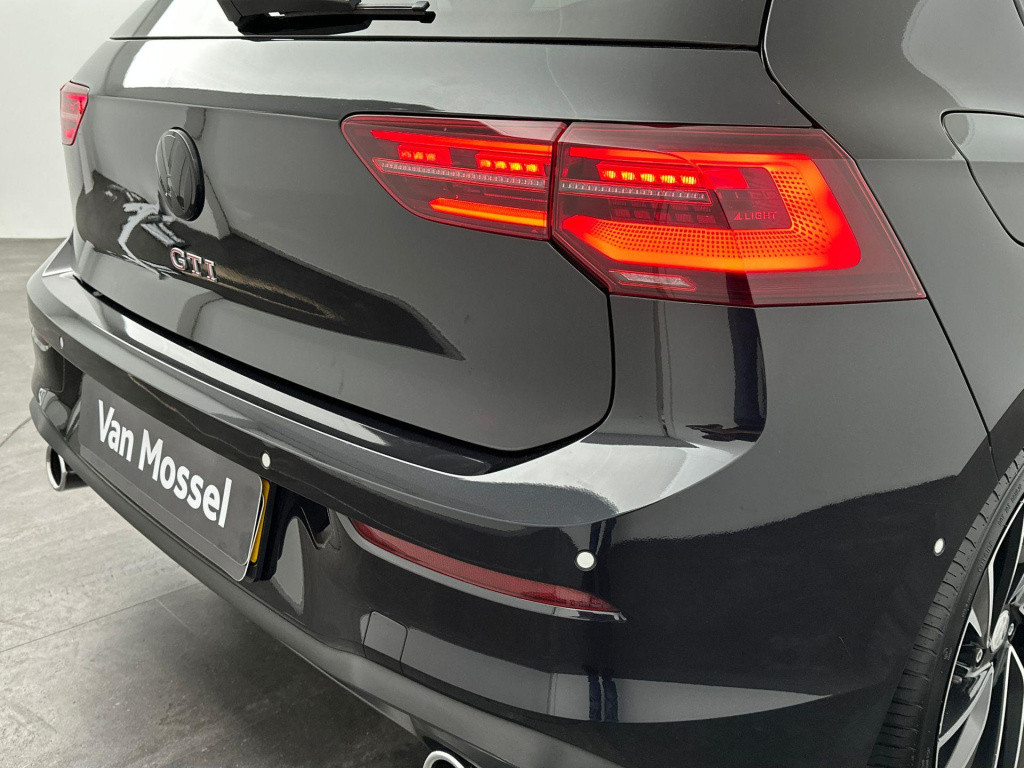 Volkswagen Golf 2.0 tsi gti | camera | harman kardon | head-up-display