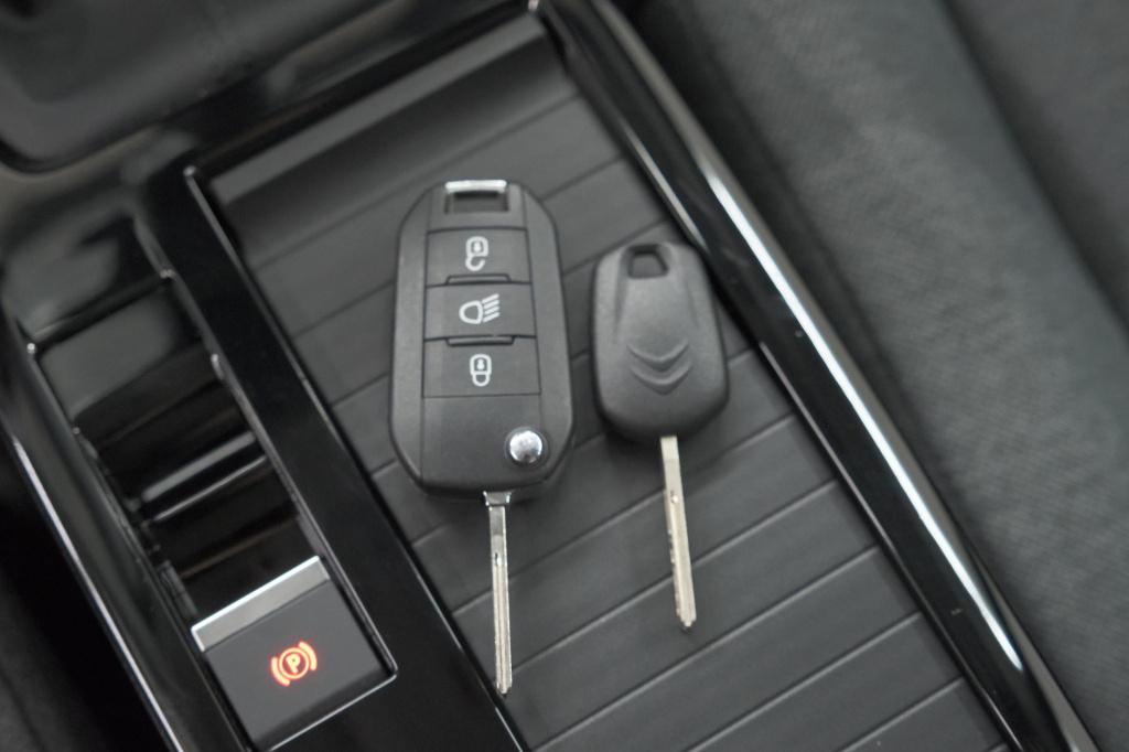 Citroen C4 puretech 130 plus | camera | apple carplay | parkeersensoren