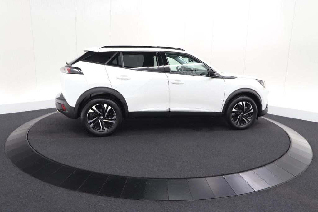 Peugeot 2008 puretech 130 eat8 allure pack | camera | parkeersensoren | key