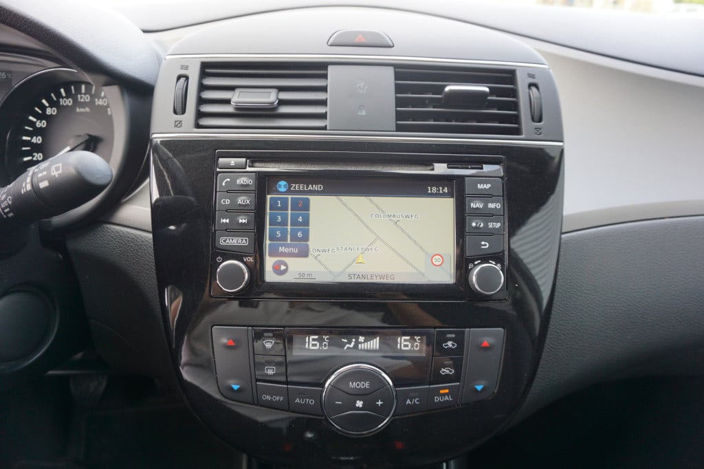 Nissan Pulsar 1.2 dig-t n-connecta airco / cruise / navi / camera / elektr.