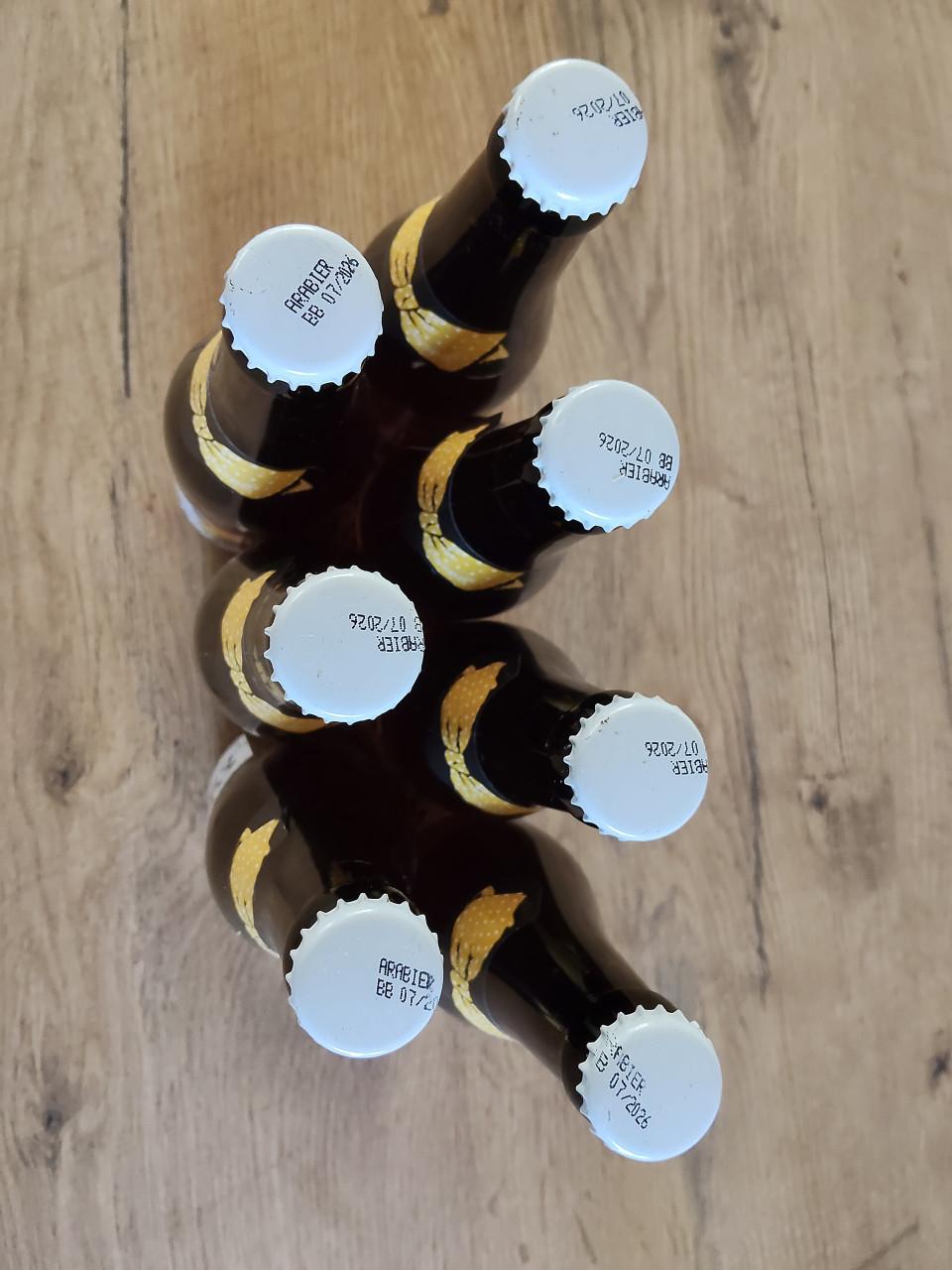 7 flesjes Ara bier Strong Golden Ale