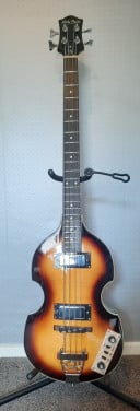 Basgitaar (vioolbas)