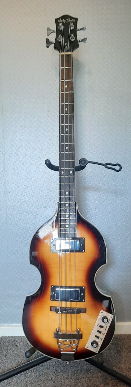 Basgitaar (vioolbas)
