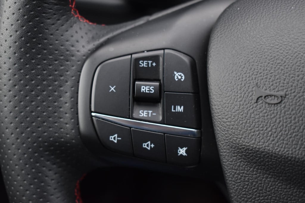 Ford Kuga 2.5 phev st-line x | climate control | cruise control | winterpak