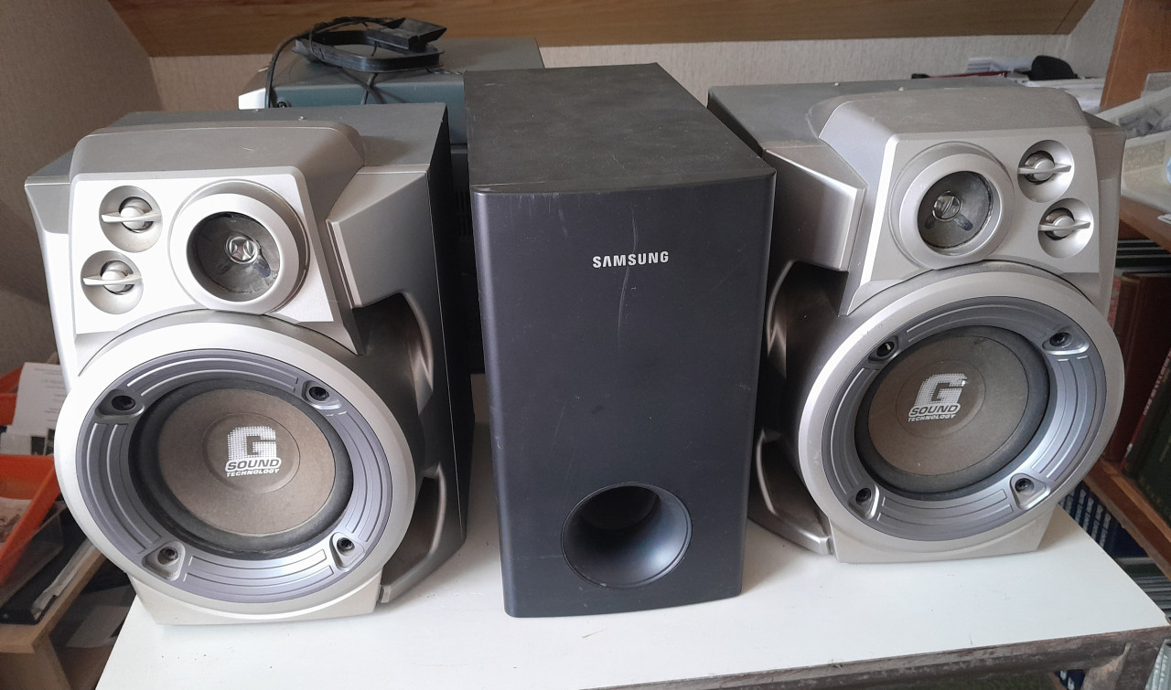 Stereo surround installatie  Philips FD 830C