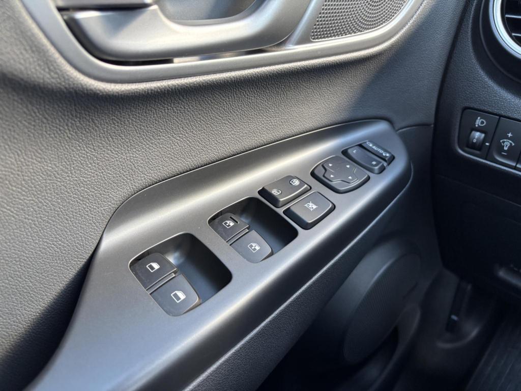 Hyundai Kona ev limited 64 kwh