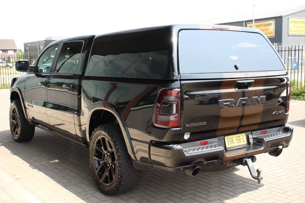 Dodge Ram 1500 5.7 v8 4x4 crew cab laramie verhoogd | harman kardon | leder