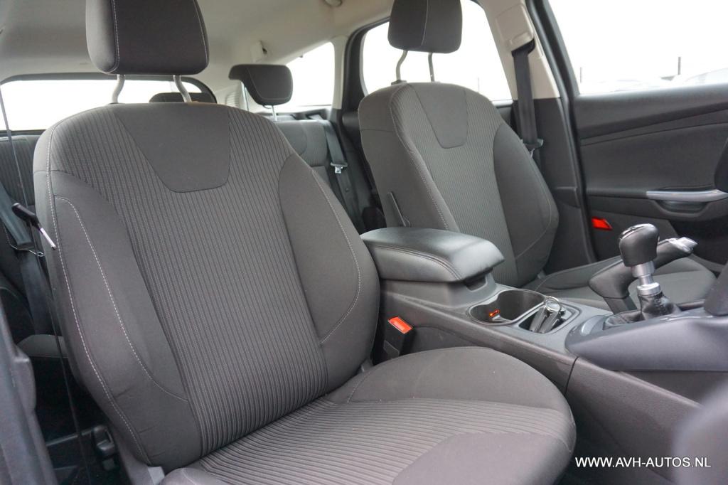 Ford Focus wagon 1.0 ecoboost edition plus