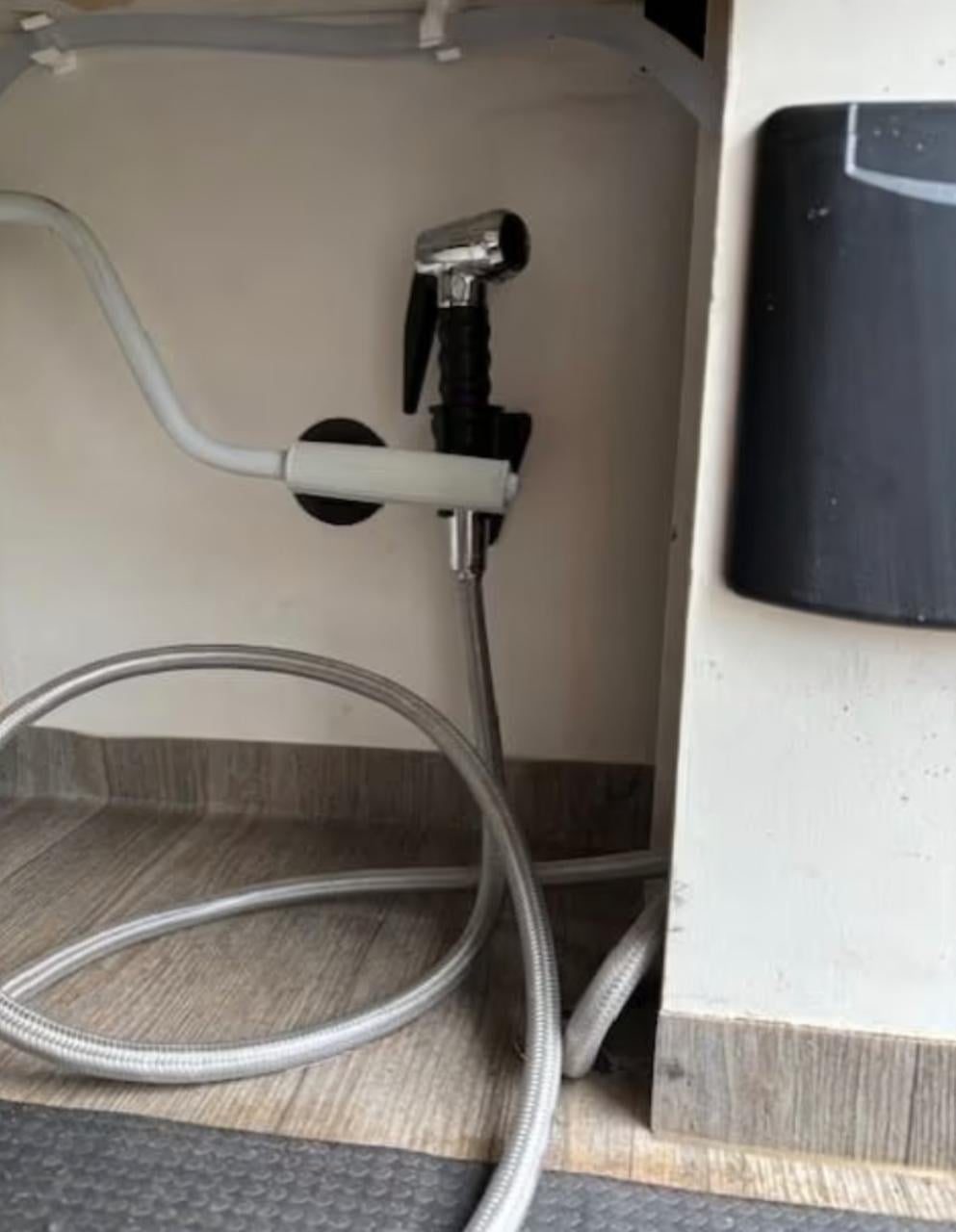 Mercedes-Benz Onbekend 906 ka 35 sprinter 318cdi mooi zelfbouw interieur.