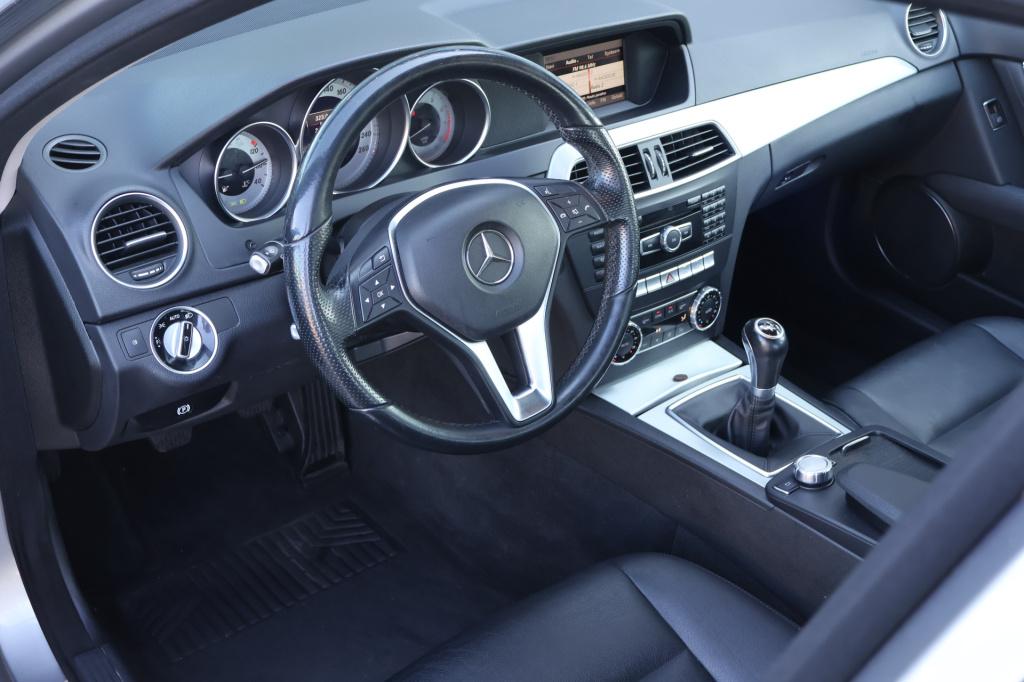 Mercedes-Benz C-Klasse 180 prestige avantgarde i trekhaak i lederen bekledi