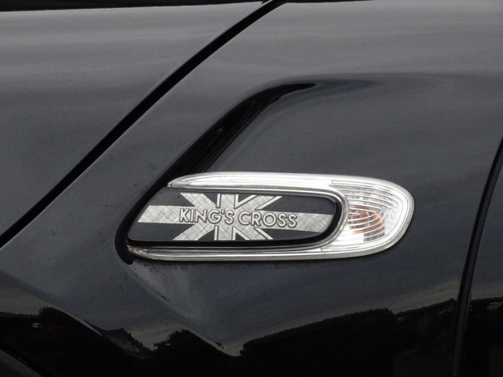 Mini Cooper mini 1.5 serious business automaat | jcw pack | king's cross