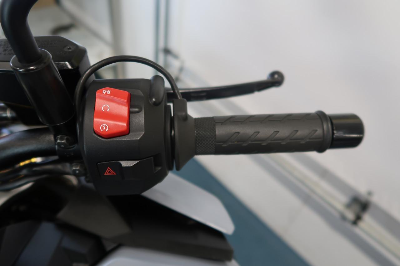 Suzuki GSX-S1000 2023 BTW motor