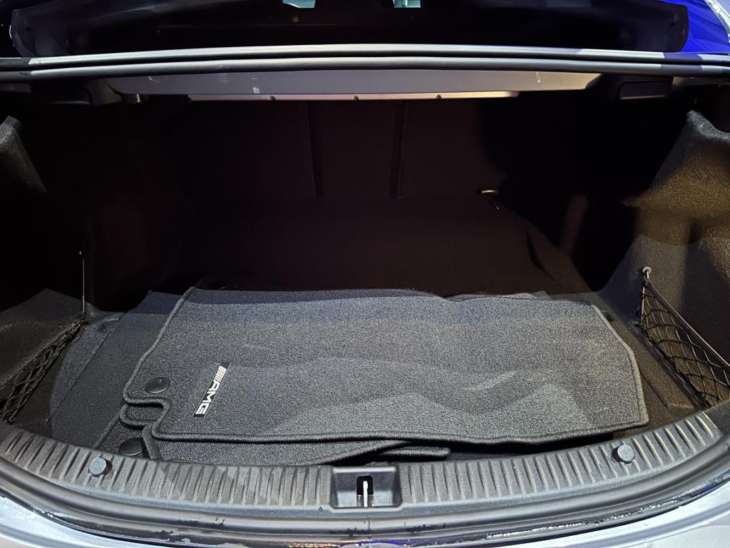 Mercedes-Benz C-Klasse 180 sport edition premium plus amg *pano*360camera*b