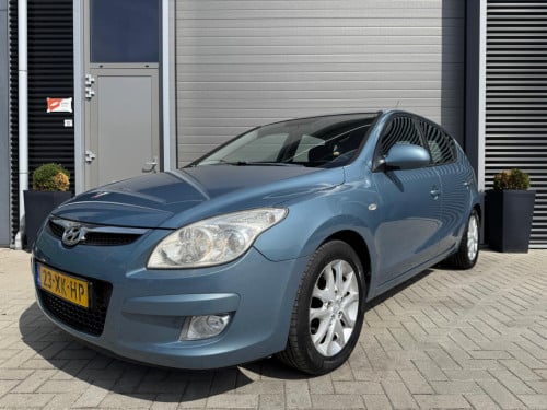 Hyundai I30 1.6i Dynamic Luxe/156.000/NAP/Vol jaar APK/Airco