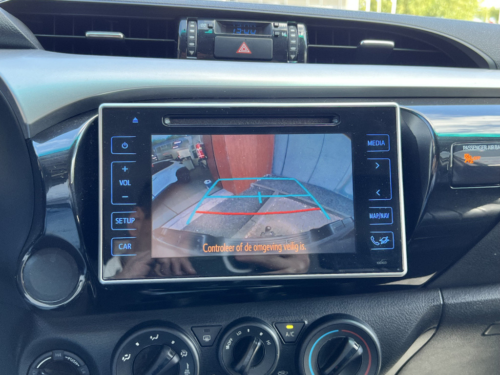Toyota Hilux 2.4 d-4d-f xtra cab professional | cruise control | dab | came