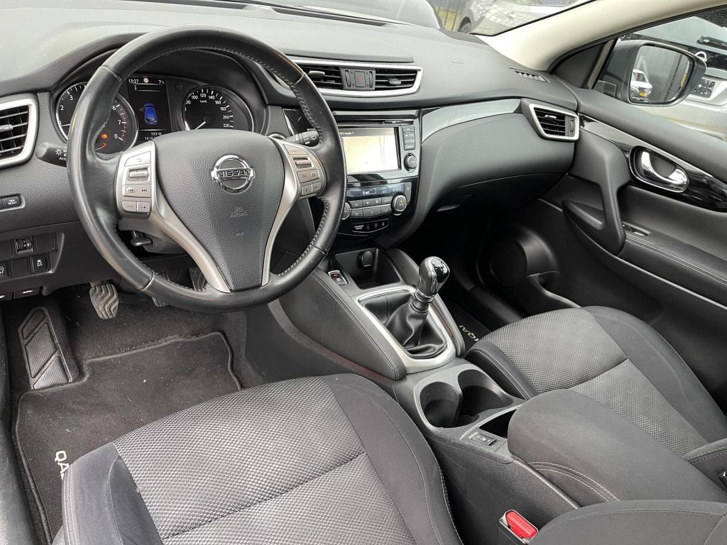 Nissan Qashqai 1.2 n-connecta | navigatie | 360° camera | stoelverwarming |