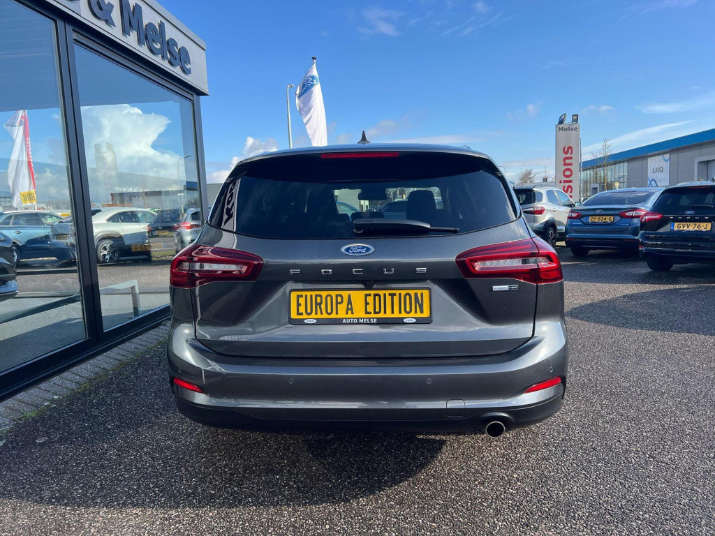 Ford Focus 1.0 ecoboost hybrid 125pk titanium , winterpack