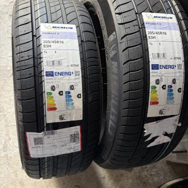 Gloednieuwe Michelin Primacy 4 banden