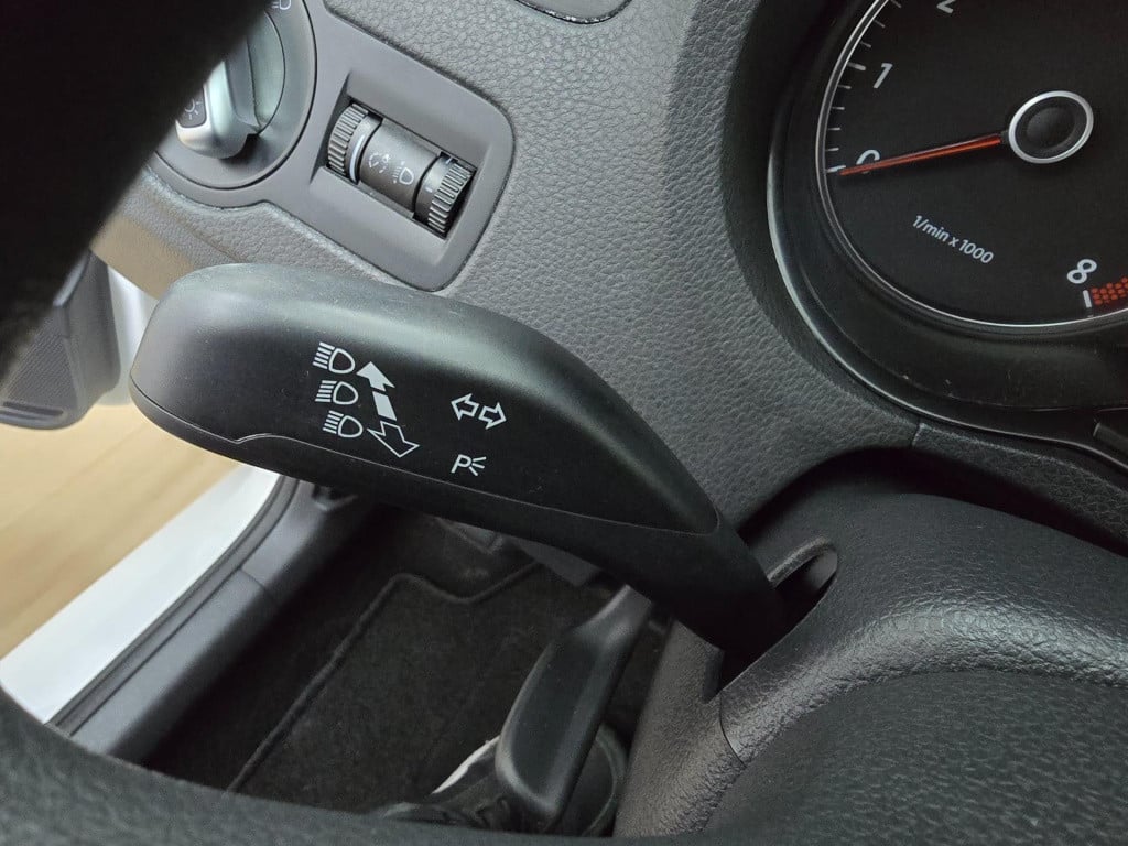 Volkswagen Polo occasion 1.2 tsi met carplay radio en 5 deurs uitv. | tweed