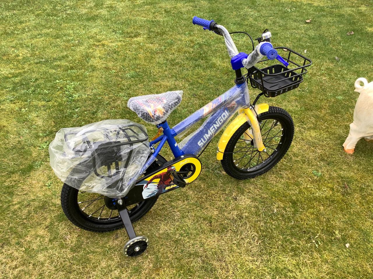 Nieuwe 16 inch jongensfiets met handrem en zijwieltjes voor bodemprijsje