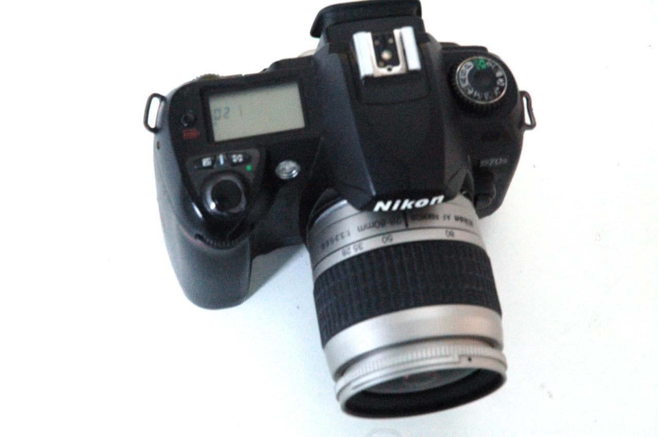 Nikon d70smet 28-80mm. lens