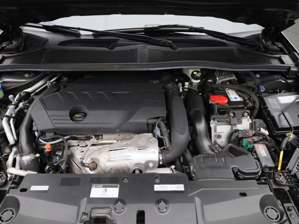Peugeot 308 sw 1.6 plug-in hybrid 180 allure | | navigatie | apple carplay 