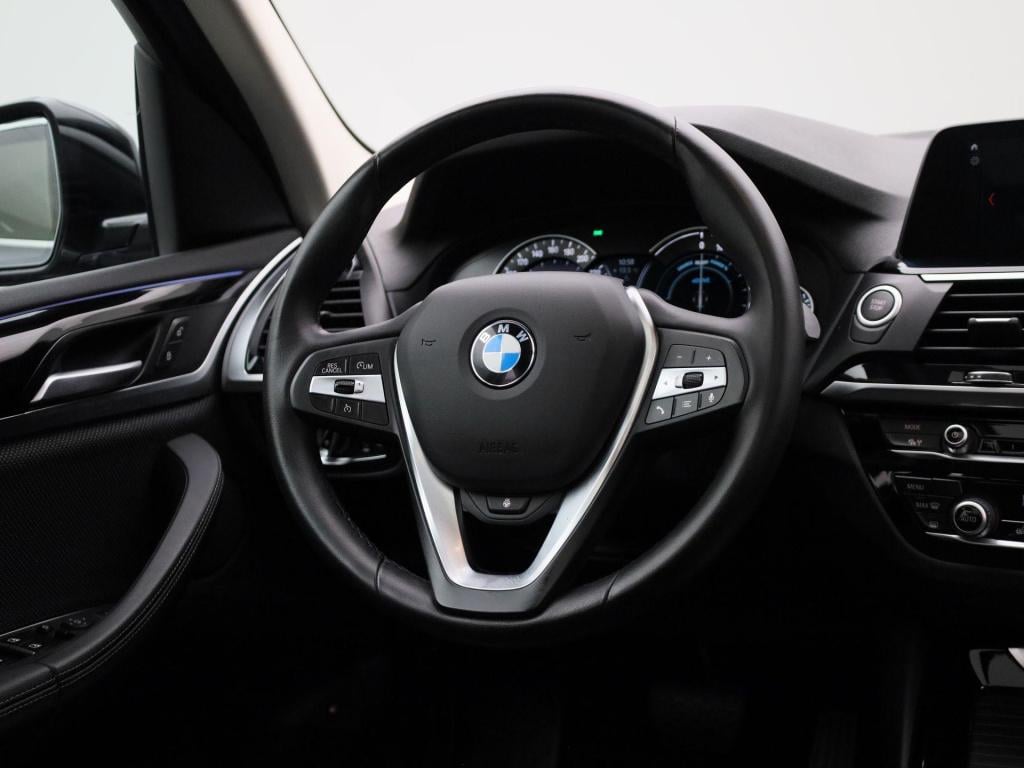 BMW X3 xdrive30e (135 kw) | automaat | panoramadak | trekhaak 2.000 kg | st