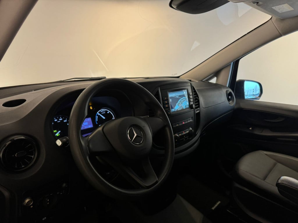Mercedes-Benz Evito evito lang 41 kwh