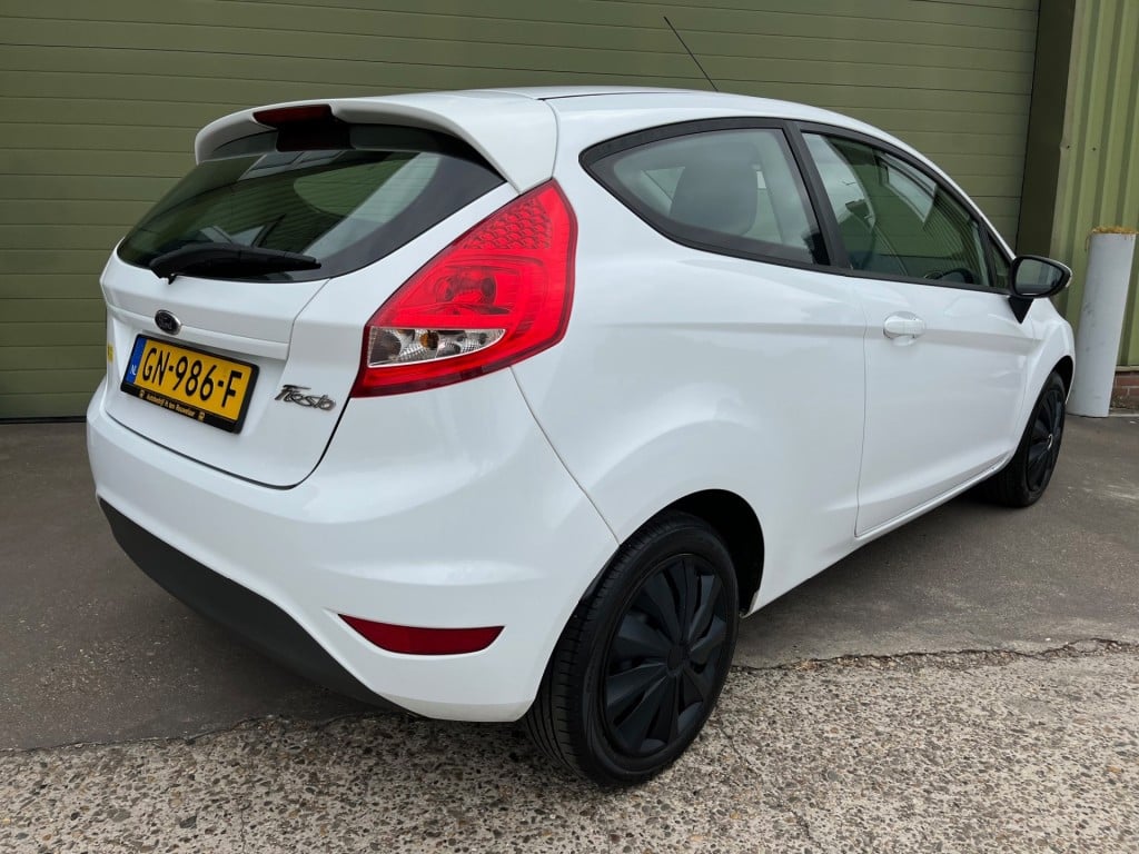 Ford Fiesta 1.25 titanium airco