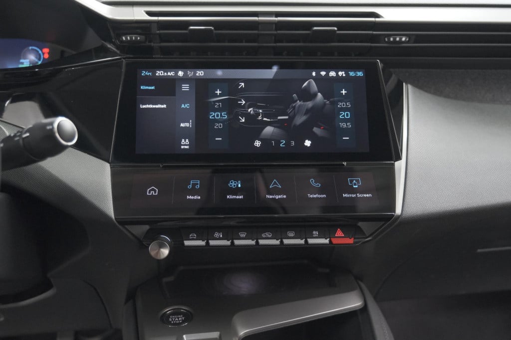 Peugeot 408 1.2 hybrid 136 e-dsc6 allure | 360 camera | navigatie | parkeer