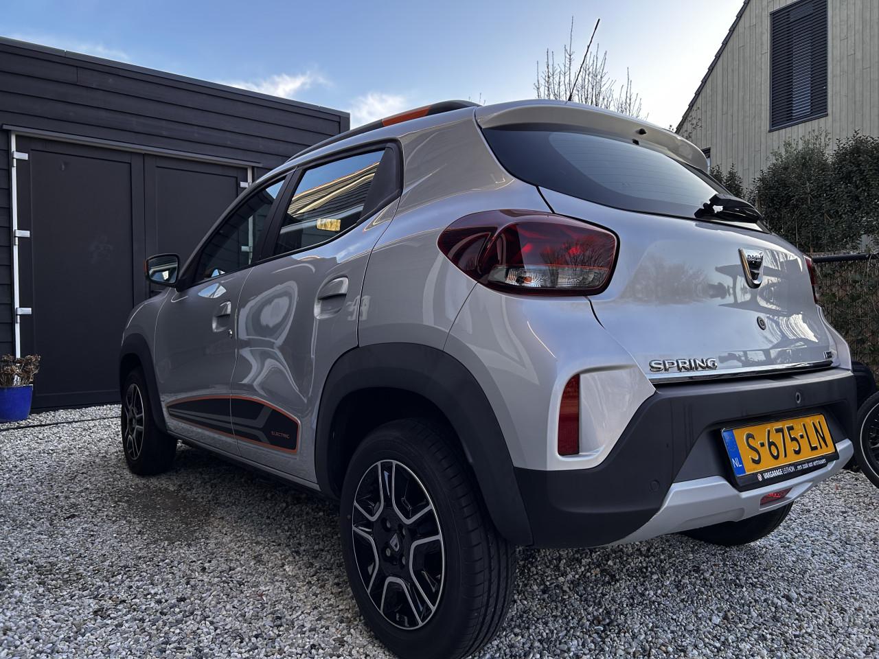 Dacia Spring achteruitrijcamera, pdc,  batterijgarantie