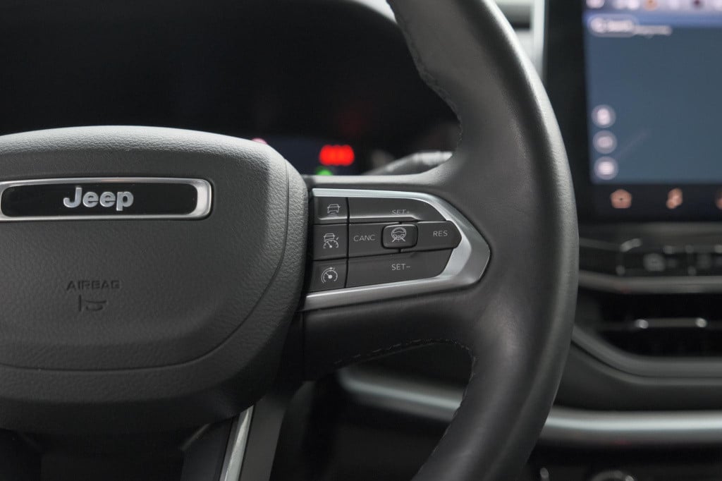 Jeep Compass 4xe 190 plug-in hybrid electric limited | elektrisch panoramad