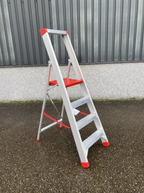 Trap 3 treden en bordes NIEUW