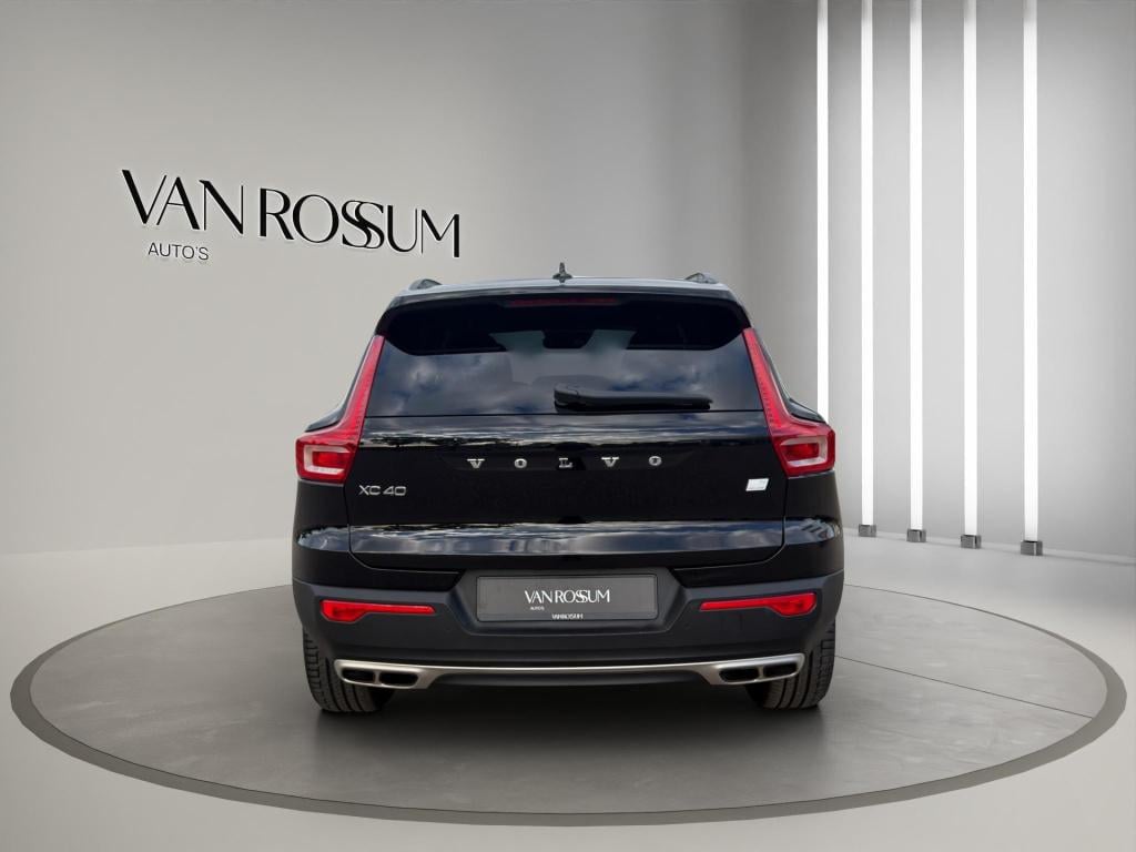 Volvo XC40 1.5 t4 recharge r-design h&k camera acc blis