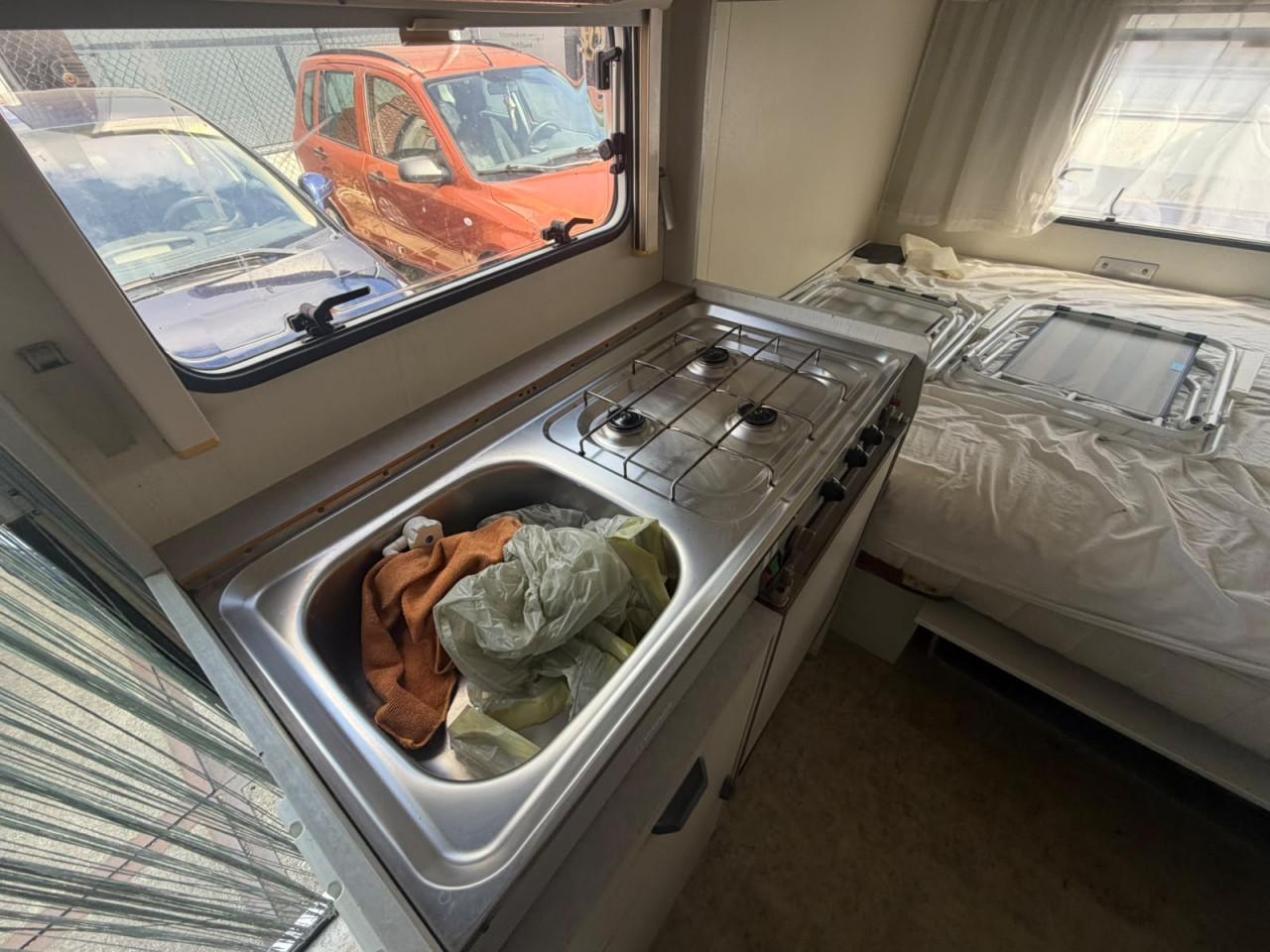 Knaus Vimara 1997 | 4 Persoons | Toilet | Kachel | Voortent