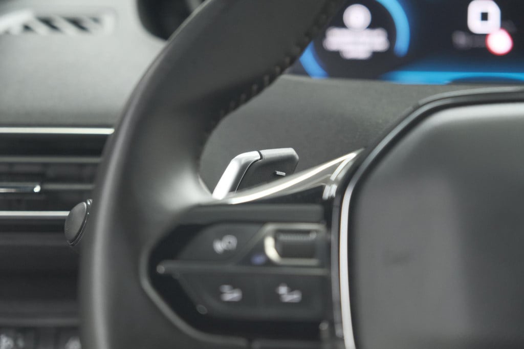 Peugeot 5008 puretech 130 eat8 active pack business | 7 zitplaatsen | camer