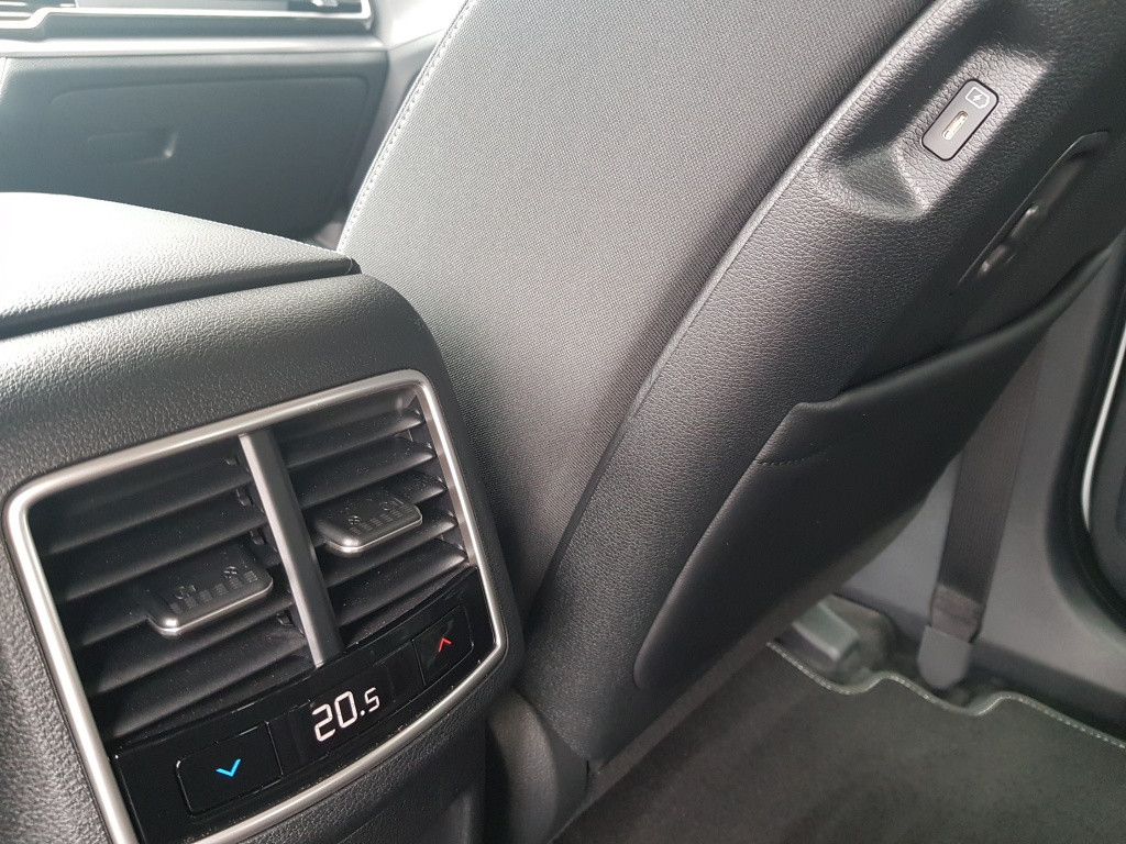 Kia Sportage phev (plug-in) dynamicline 4wd