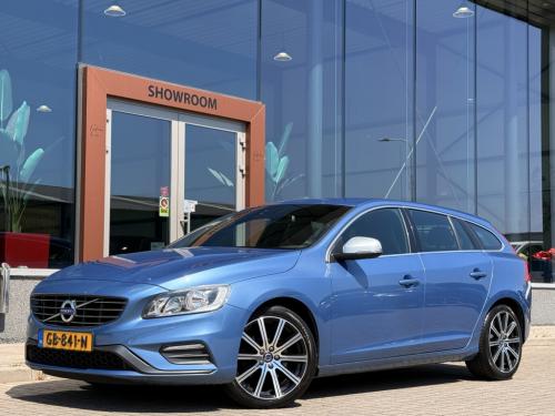 Volvo V60 1.6 t3 r-design | afn trekhaak | cruise | parkeersensoren | bluet