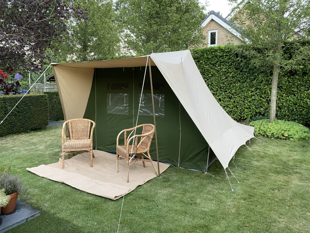 De Waard tent 'Zilvermeeuw'