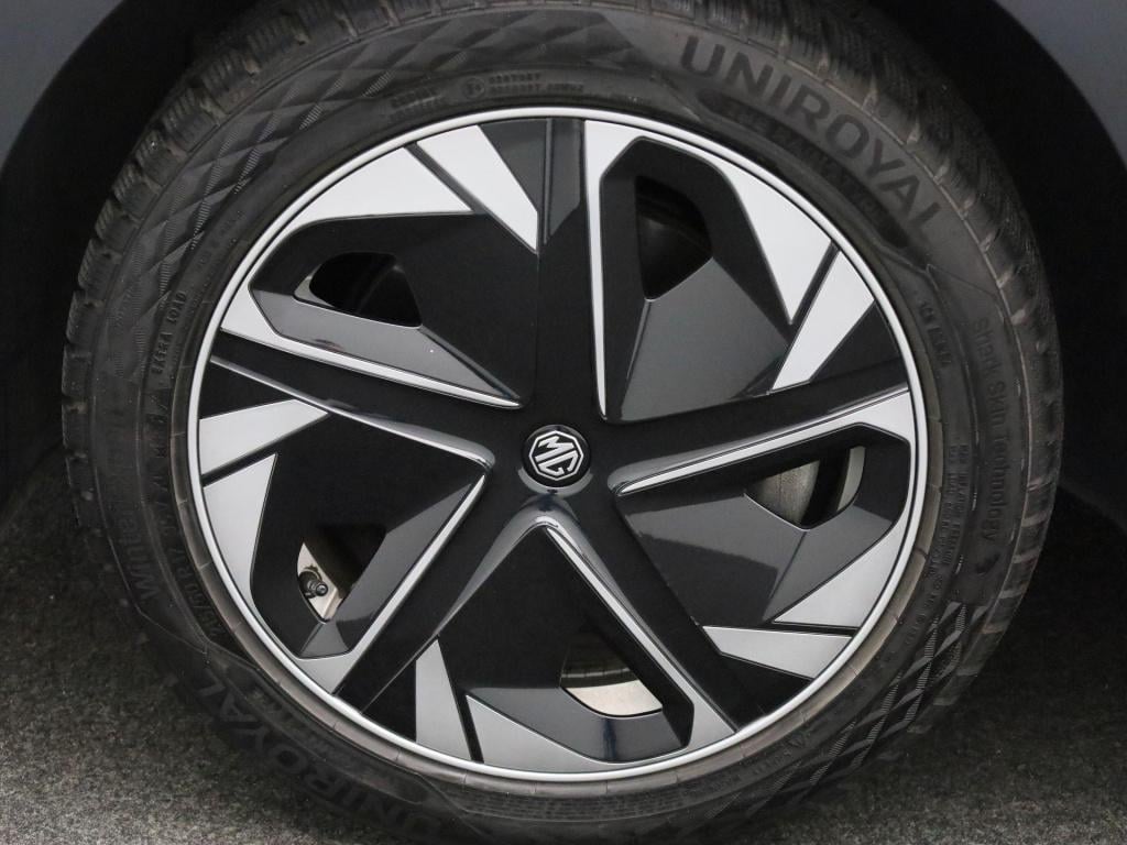 MG Mg4 51 kwh standard | automaat | climate control | apple carplay / andro