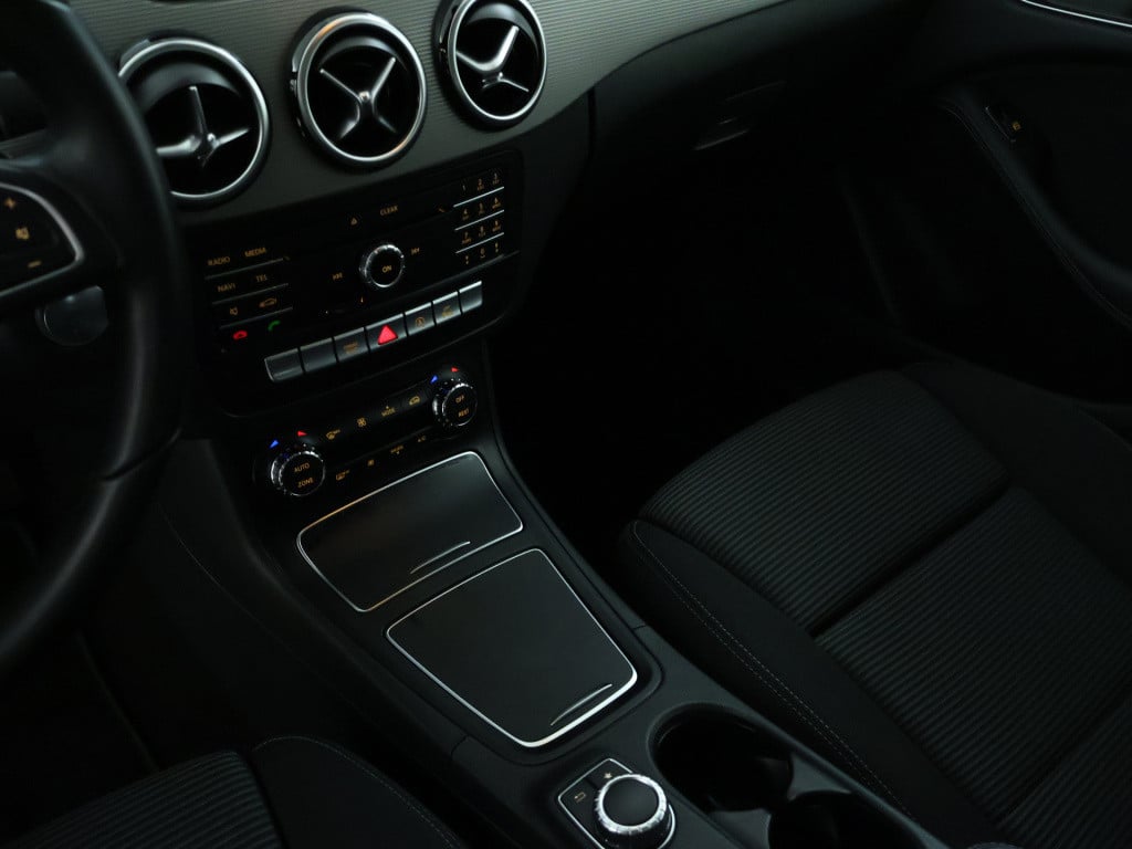 Mercedes-Benz B-Klasse 180 ambition | panoramadak | memory stoel | climate 
