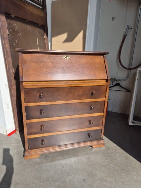 Secretaire