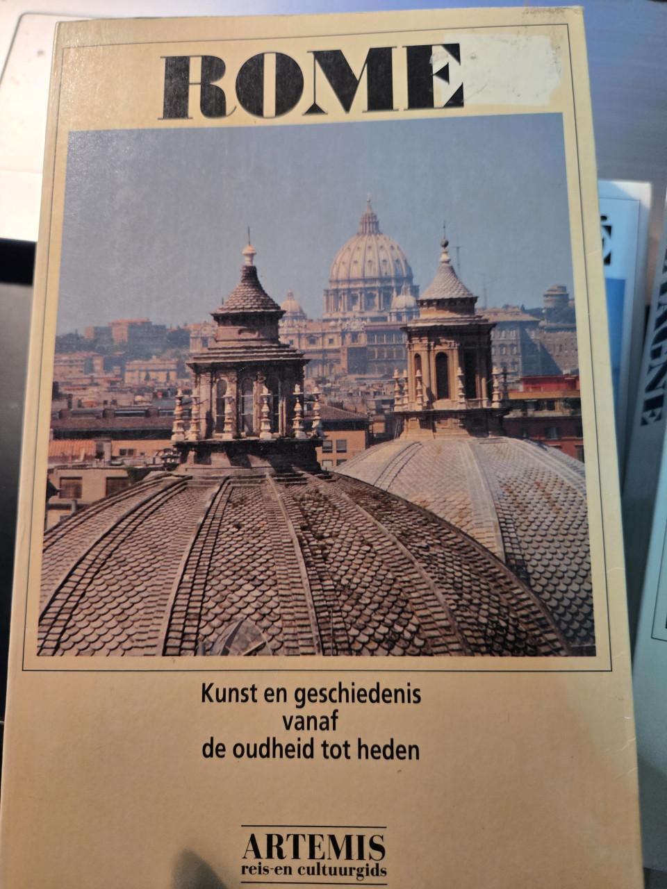 Verzameling vintage Artemis reis- en cultuurgidsen. 5 stuks