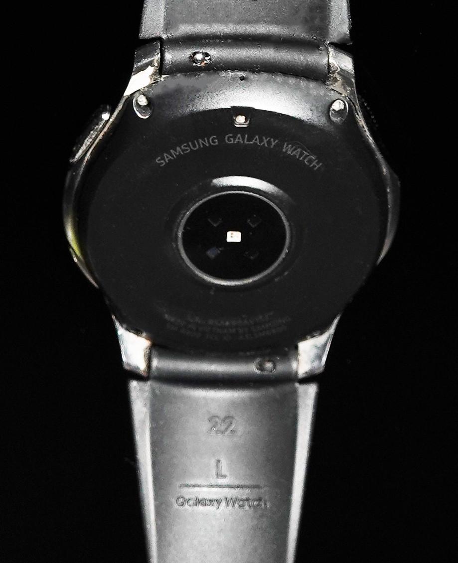 Samsung Galaxy watch 46 mm, R-800 met veel functies +oplader