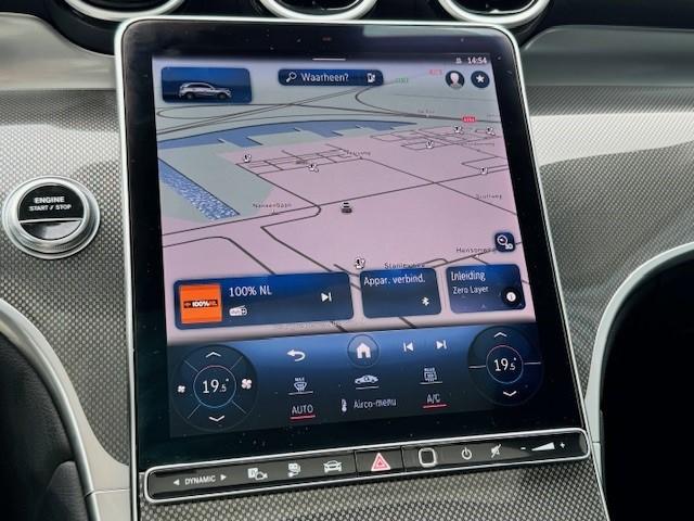 Mercedes-Benz Glc 300e 4matic amg i airmatic l gestuurde achteras l panoram