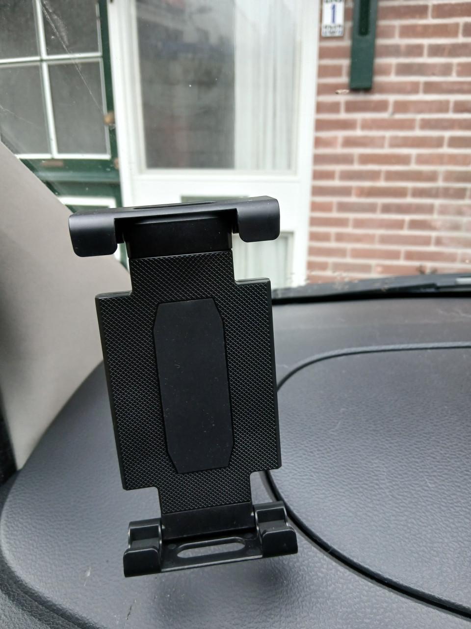 Tablet en/of telefoonhouder voor auto