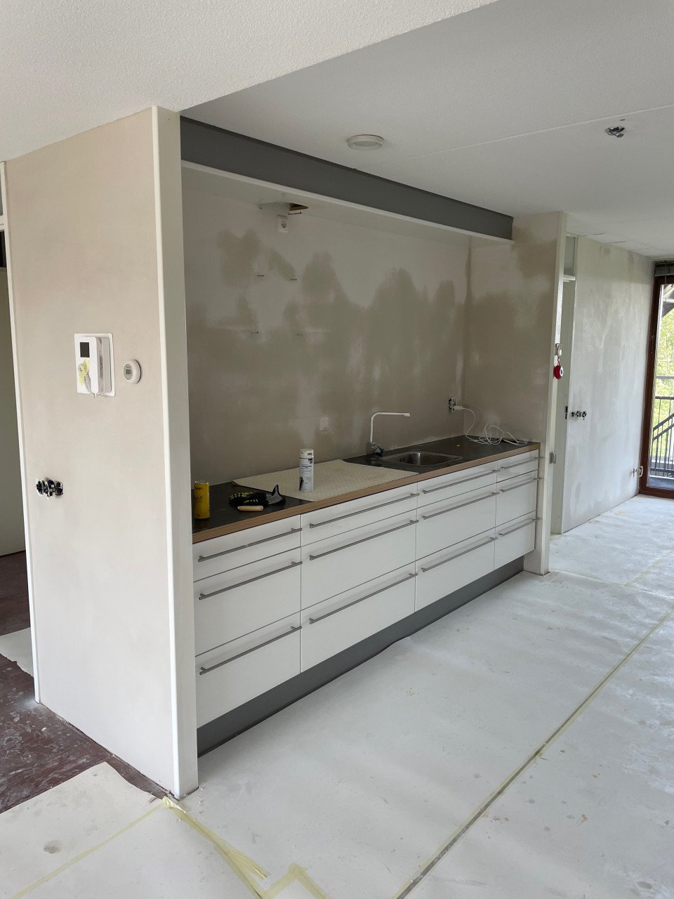 Stukadoors & Schillderwerk : 0687255401.