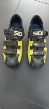 Wielrenschoenen Sidi maat 43