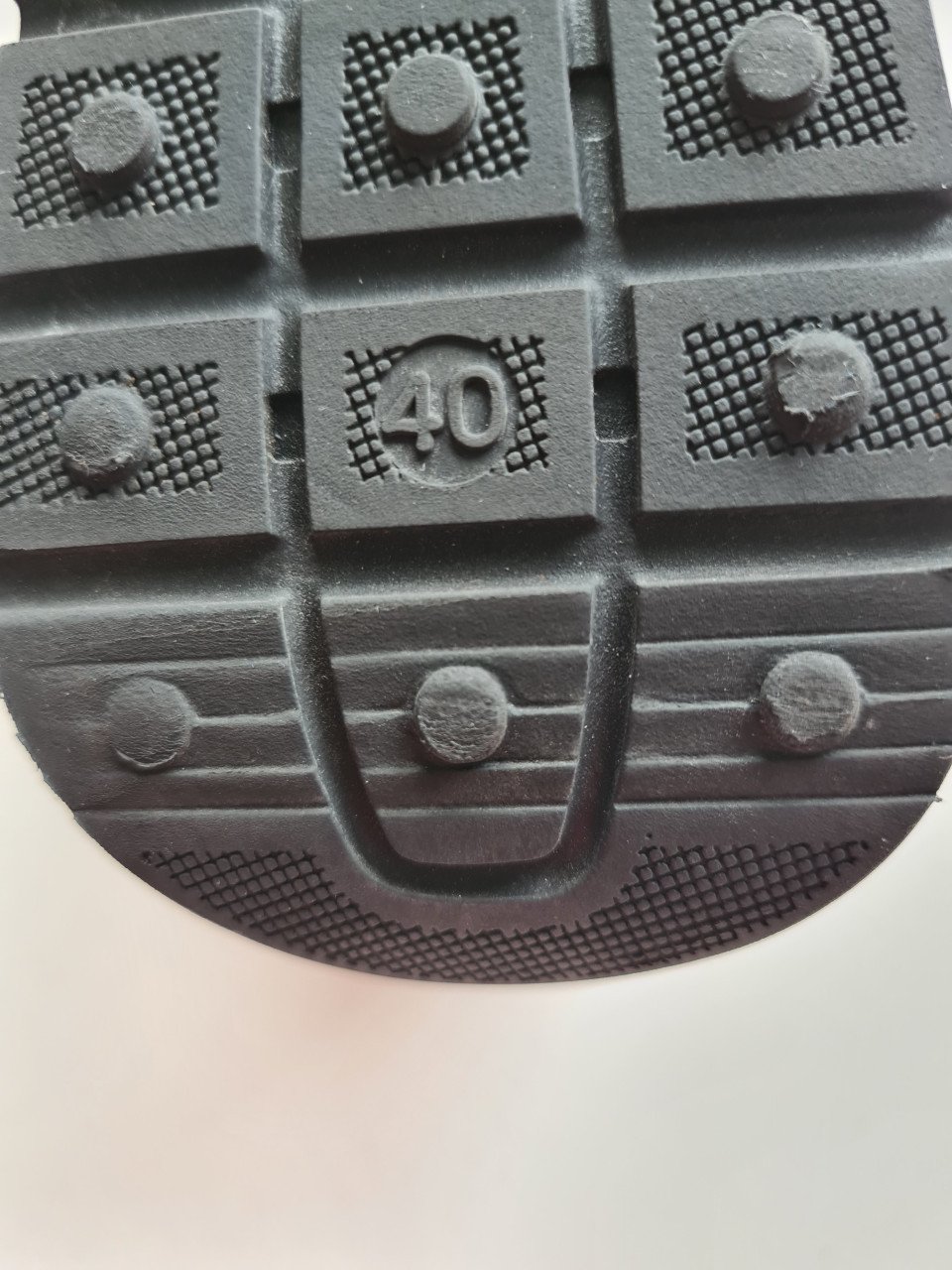 Nieuwe zwart , rode leren sneackers van Verton  Maat 40