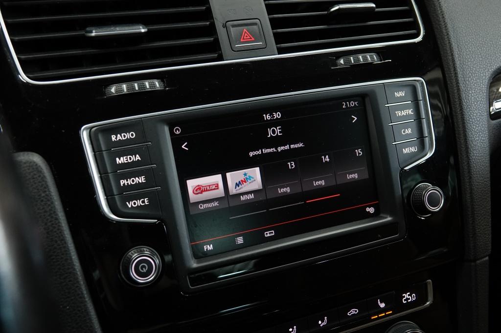 Volkswagen Golf 1.4 tsi | acc | camera | pdc | 19' |